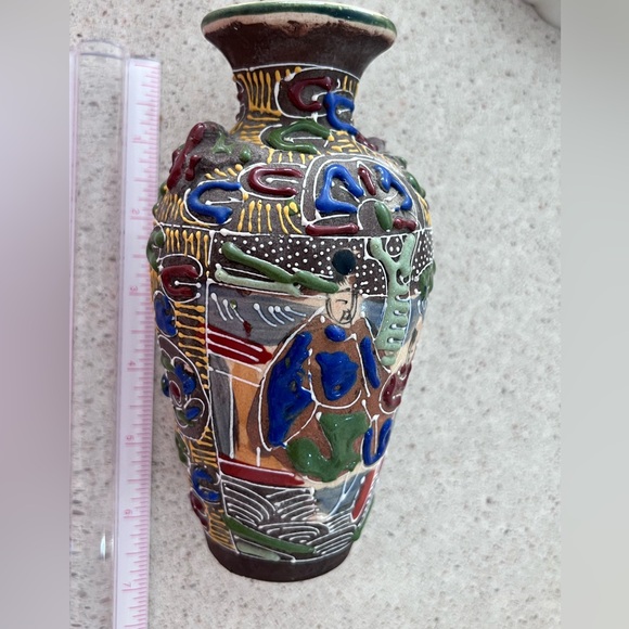 Antique Japanese Satsuma Moriage Enamel Hand Painted Vase estm late 1800s - Picture 8 of 10